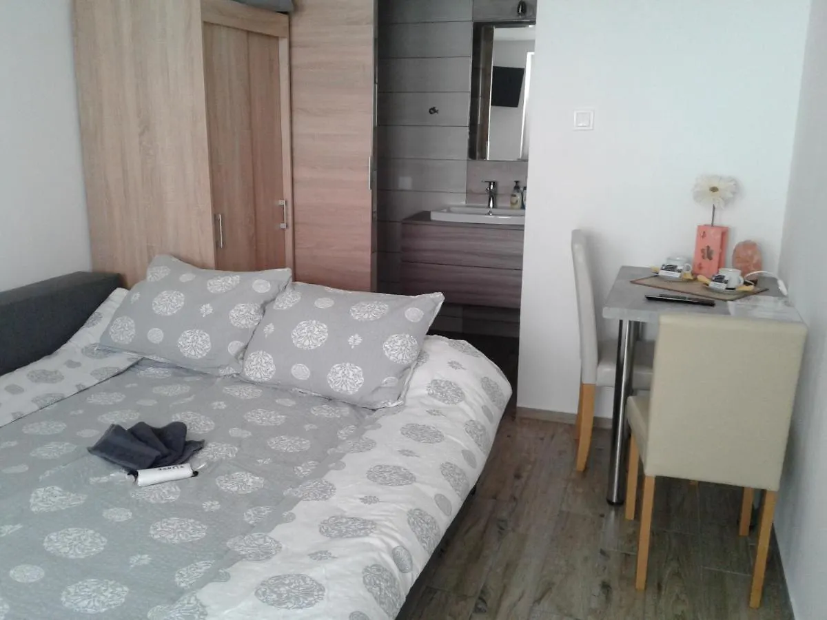 Homestay Roza Wiatrow Dom Wypoczynkowy Kolobrzeg