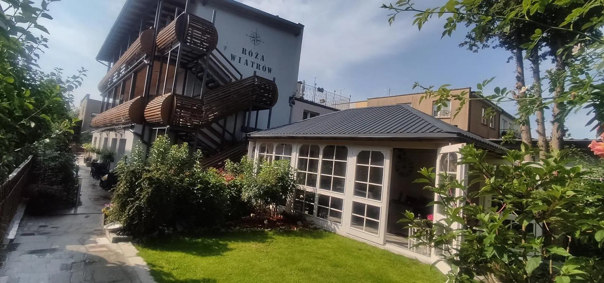 Homestay Roza Wiatrow Dom Wypoczynkowy Kolobrzeg