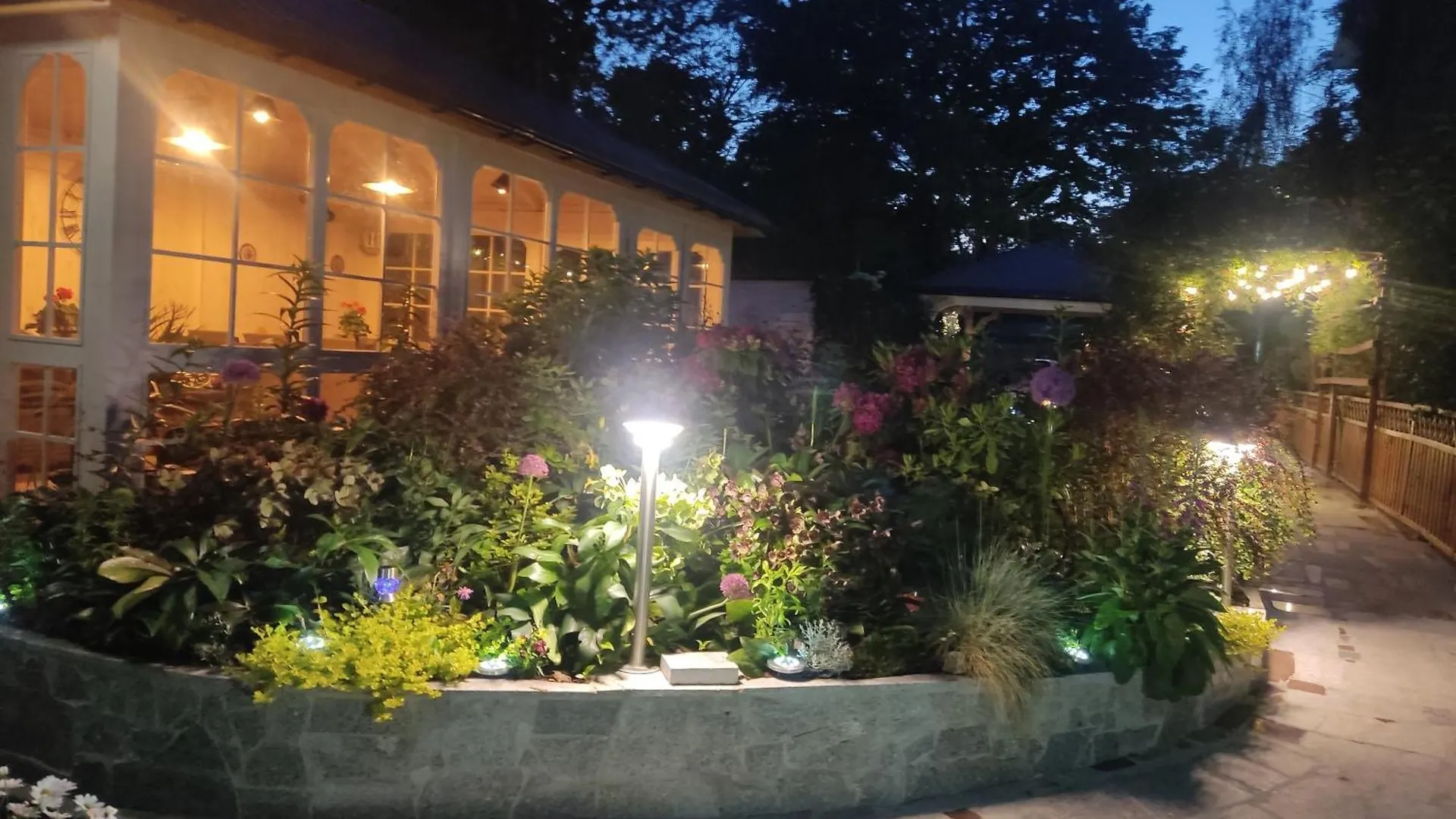 Homestay Roza Wiatrow Dom Wypoczynkowy Kolobrzeg